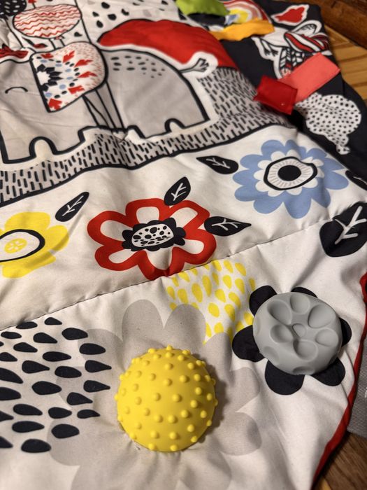 Продам дитячий коврик KinderKraft в гарному стані