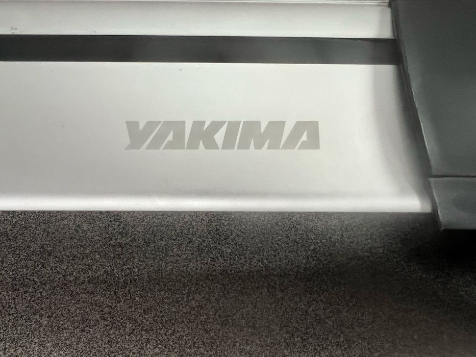 Belki dachowe Ford Smax MK2 YAKIMA Flushbar S7Y