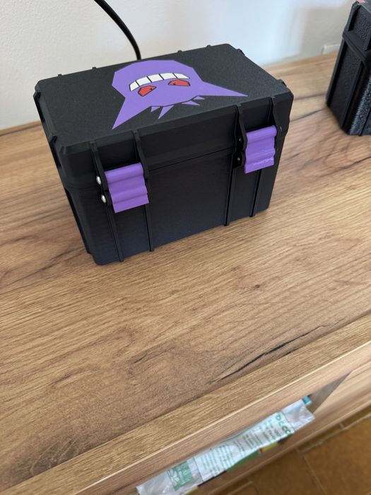 Caixa para guardar/transportar cartas toploader pokemon