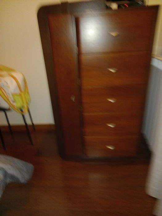 Mobilia de quarto como nova
