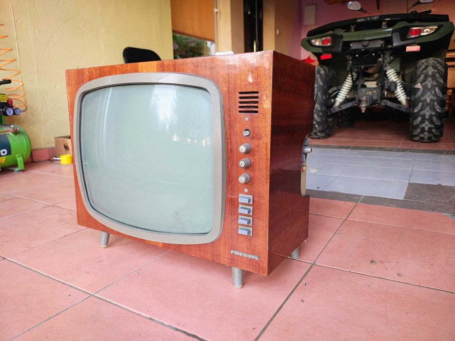 zabytkowy telewizor kineskopowy  #fregata#