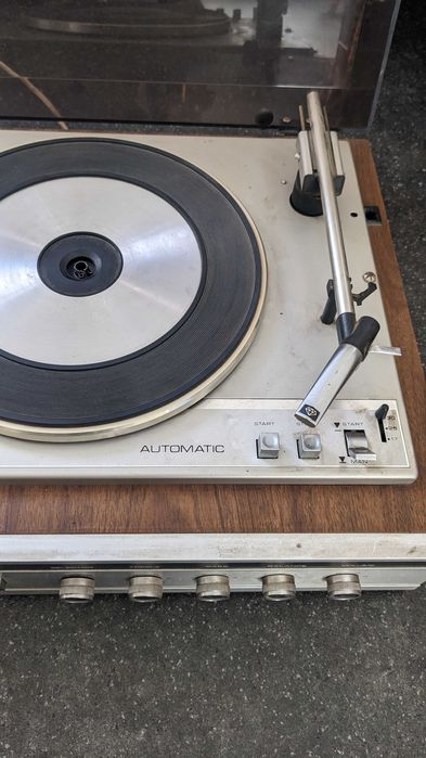 Вініловий програвач Philips 22-GF-560