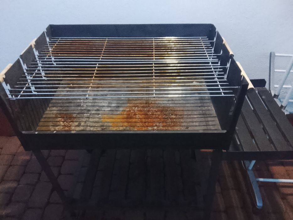 Grill ogrodowy mało używany