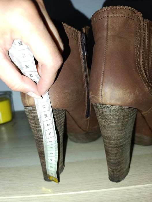 Botas    cubanas