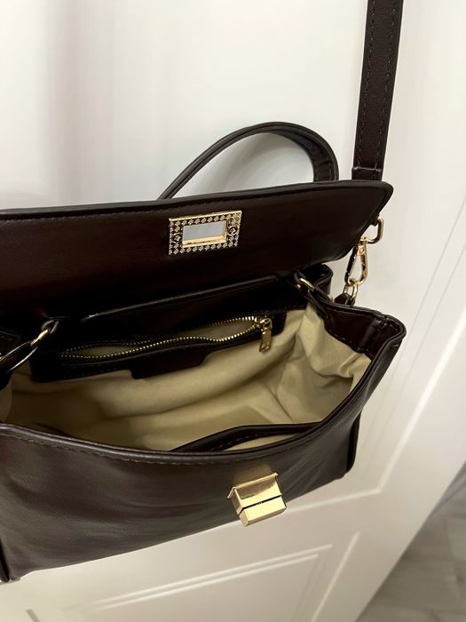 Класична сумка з ремінцем