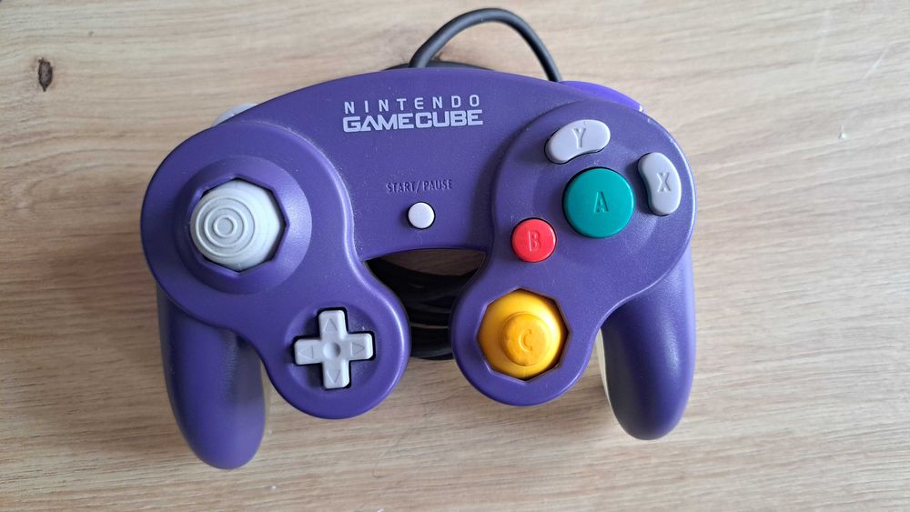 Konsola Nintendo GameCube + 2 pady + Mario Kart Double Dash + Zelda