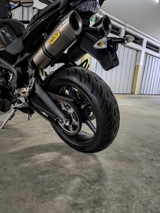 Triumph street triple 675