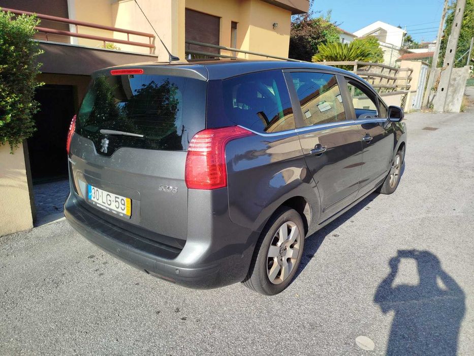 Automóvel Peugeot