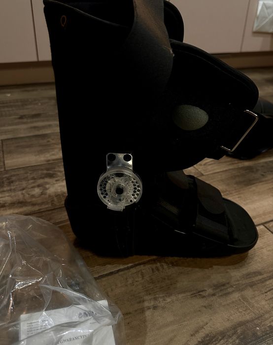 But ortopedyczny prawy* orteza* rozmier M