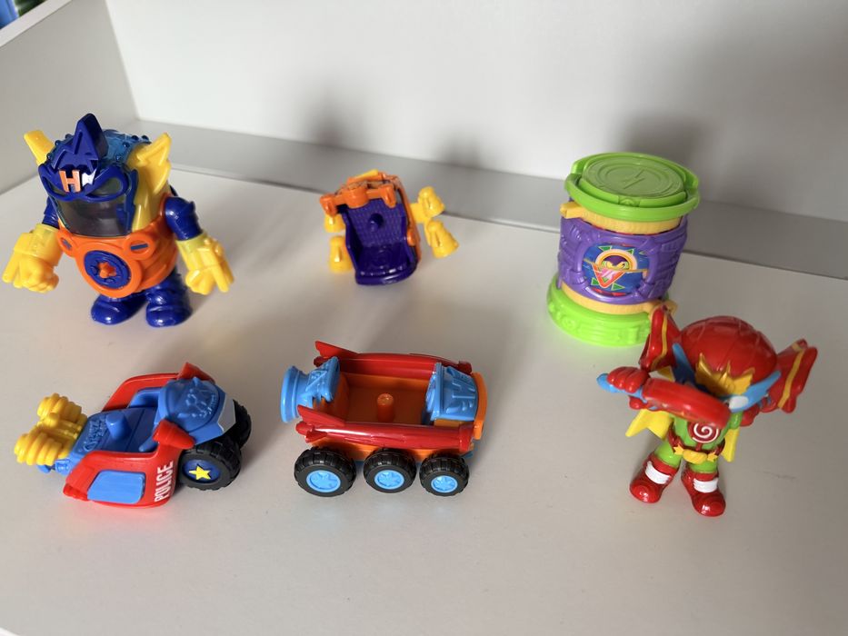 Super zings pojazdy, figurkq