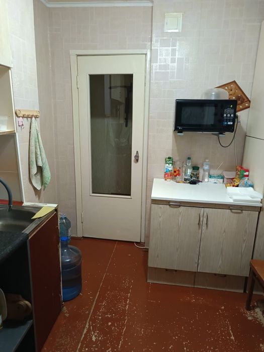 Продаж трикімнатної квартири