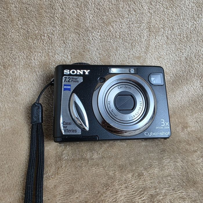 Aparat Cyfrowy Sony Cyber-shot DSC-W17 + Karta Memory Stick 128 MB | Klimat Y2K / Retro