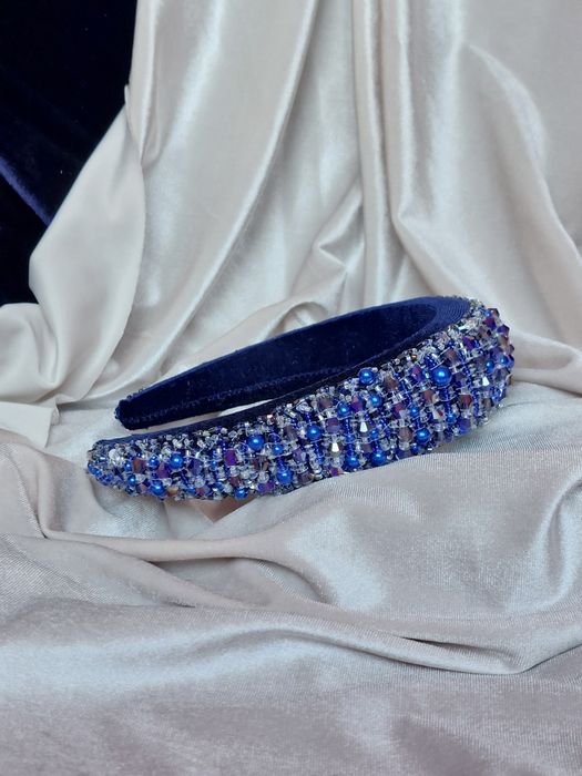 Handmade opaska do włosów ozdobiona kryształkami granatowa