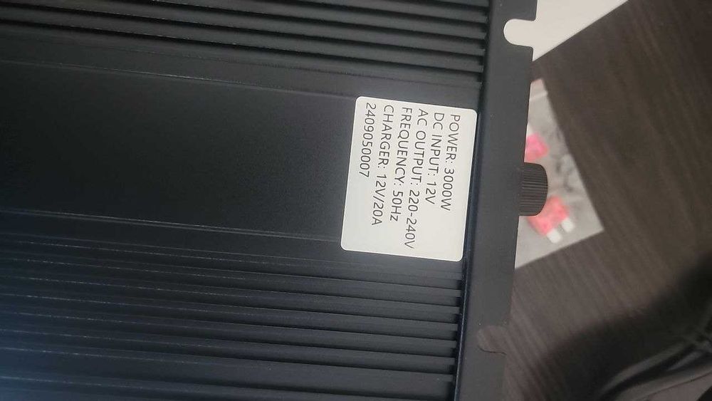 Інвертор 3000 w-6000 вт 12в 220V перетворювач Чистий синус із зарядкою