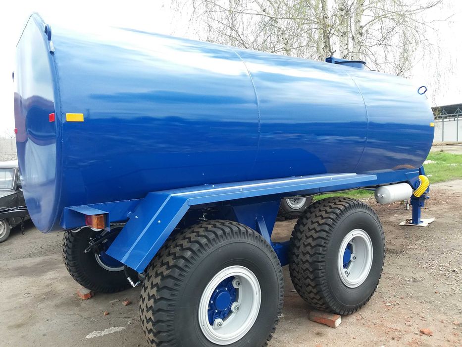 бочка МЖТ-16 новая,мжт-10 цистерна прицепная на колесах