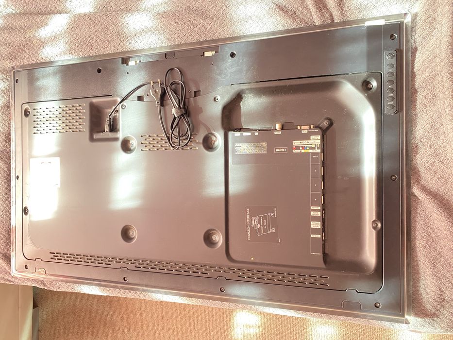 Sprzedam uszkodzony telewizor Samsung