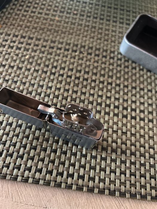 Zippo SLB com caixa