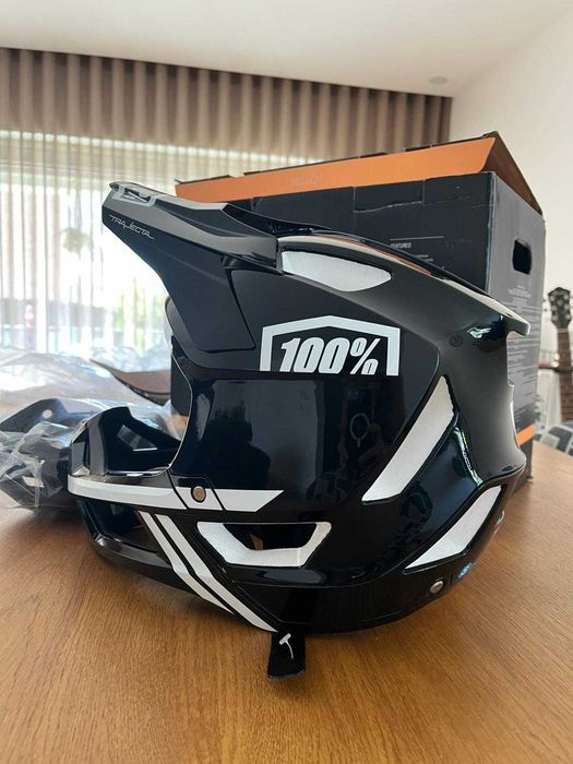Capacete 100% - TRAJECTA - M - NOVO!