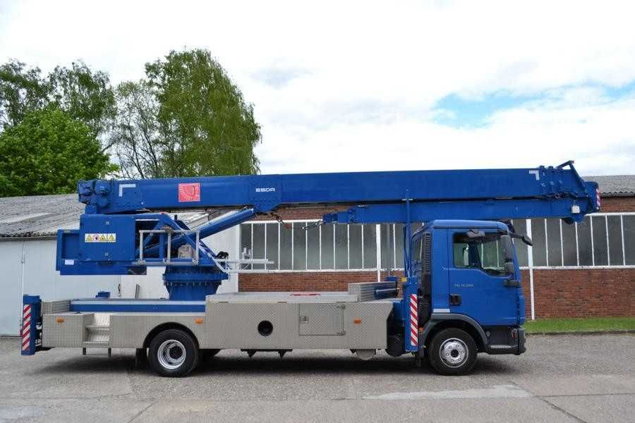 Klaas K31-40 TS z dwuosobowym podestem roboczym, 2011 rok, MAN 12.220