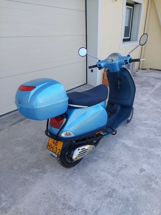 Piaggio Vespa LX 50