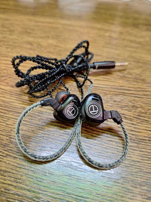 Продам навушники 3.5 мм