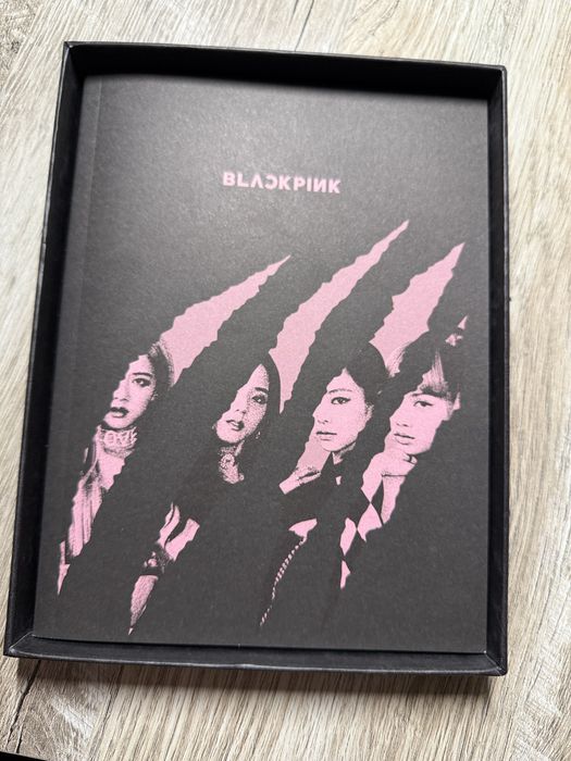 BLACKPINK - Kill this love (Black Ver.)