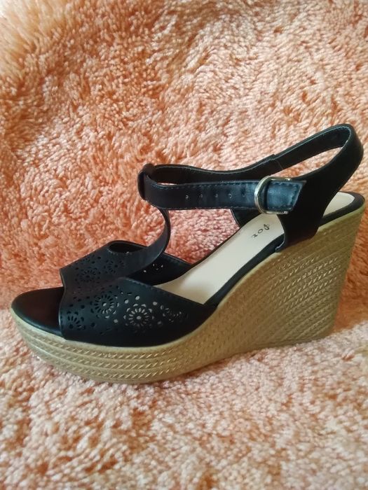 Buty 39/40.    .