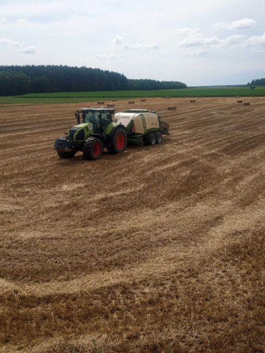Usługa prasowania siana i słomy – Krone BIG PACK 1290 XC duża kostka