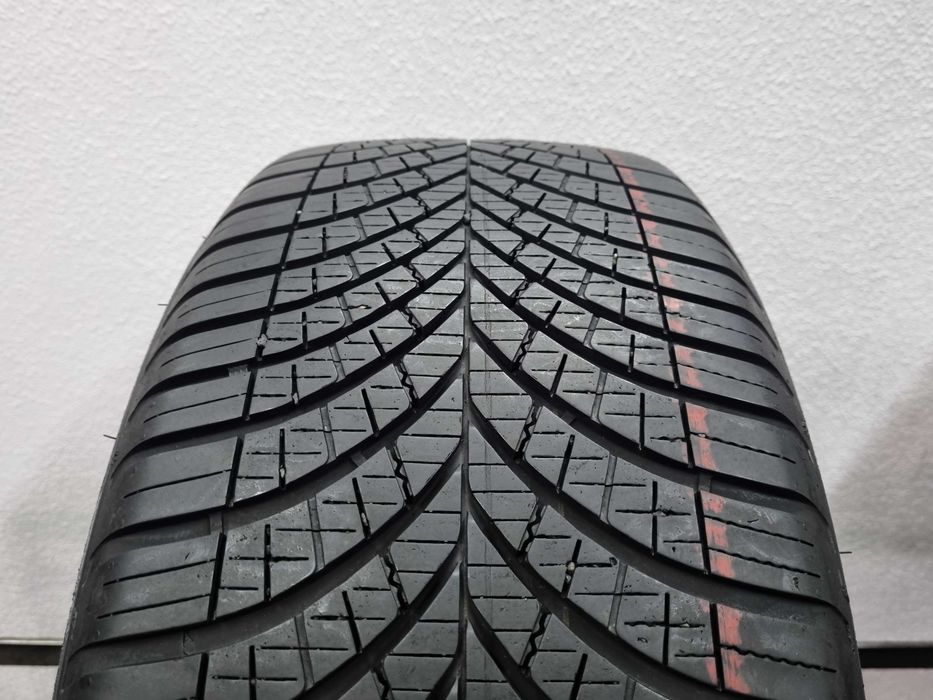 255/45/19 100W Goodyear Vector 4S Gen-3 Dot.1723R POJEDYNCZA