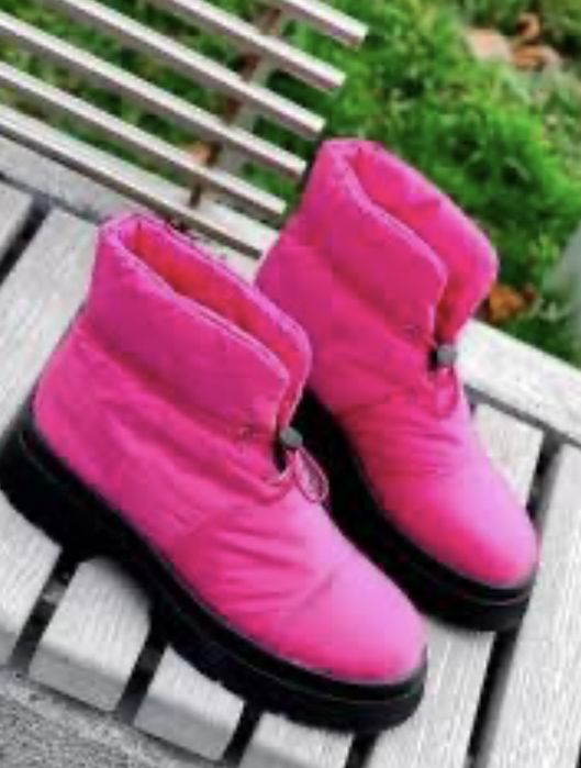 Ботинки дутики яркие розовые фуксия
