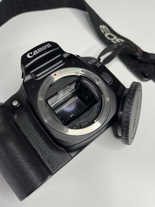 Canon EOS 33 / Elan 7 35mm Film Camera / Made in Japan / Boxed