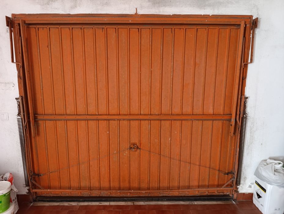 Portão basculante