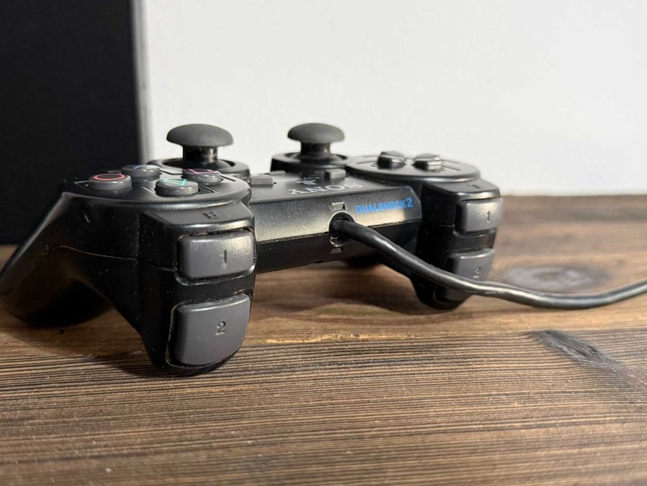 Playstation 2 ( PS2 ) Fat + ponad 100 gier! (zestaw plug&play z dyskiem) + pad SONY + instrukcja
