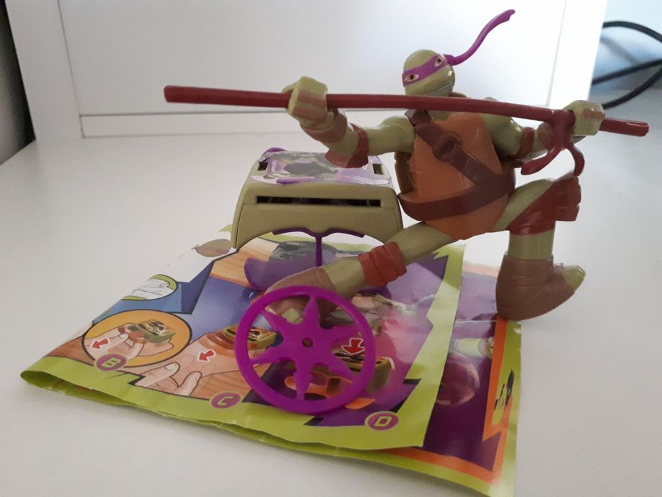 Kinder brinde tartaruga ninja