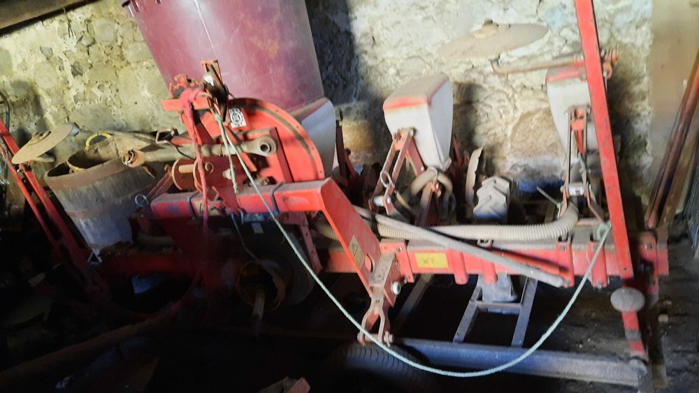 Semeador de milho de 4 linhas