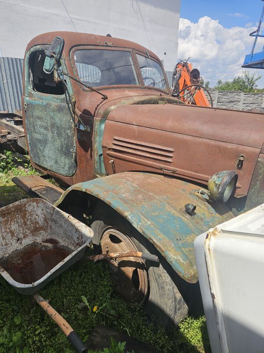 Зил  164 антик.під реставрацію