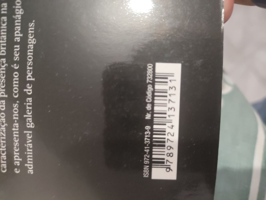 Livro "O véu pintado"