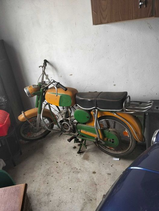 motorizada Casal k182s e outra