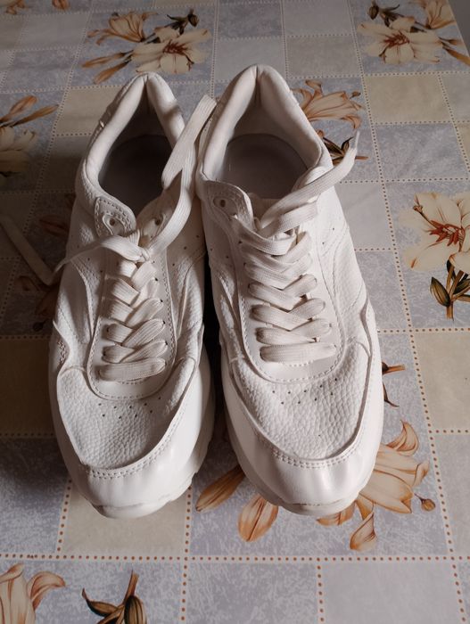 Buty sportowe uniwersalne Zara rozmiar 39
