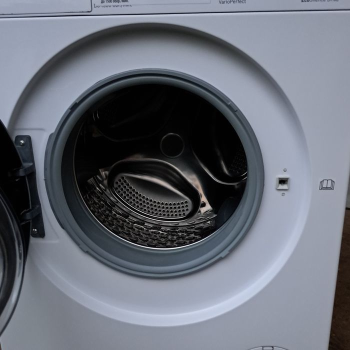 Продам стиральную машину с сушкой  Bosch Serie 6