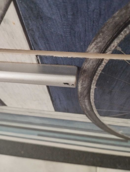 Sapateira com pintura de bicicleta