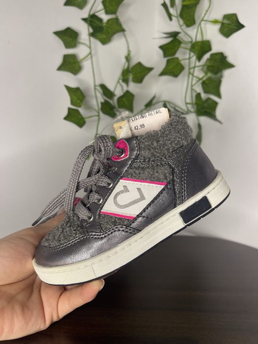 Sapatos da Chicco menina