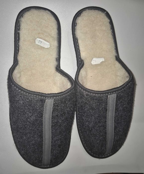 Pantofle męskie chłopięce wygodne ocieplane rozmiar 37