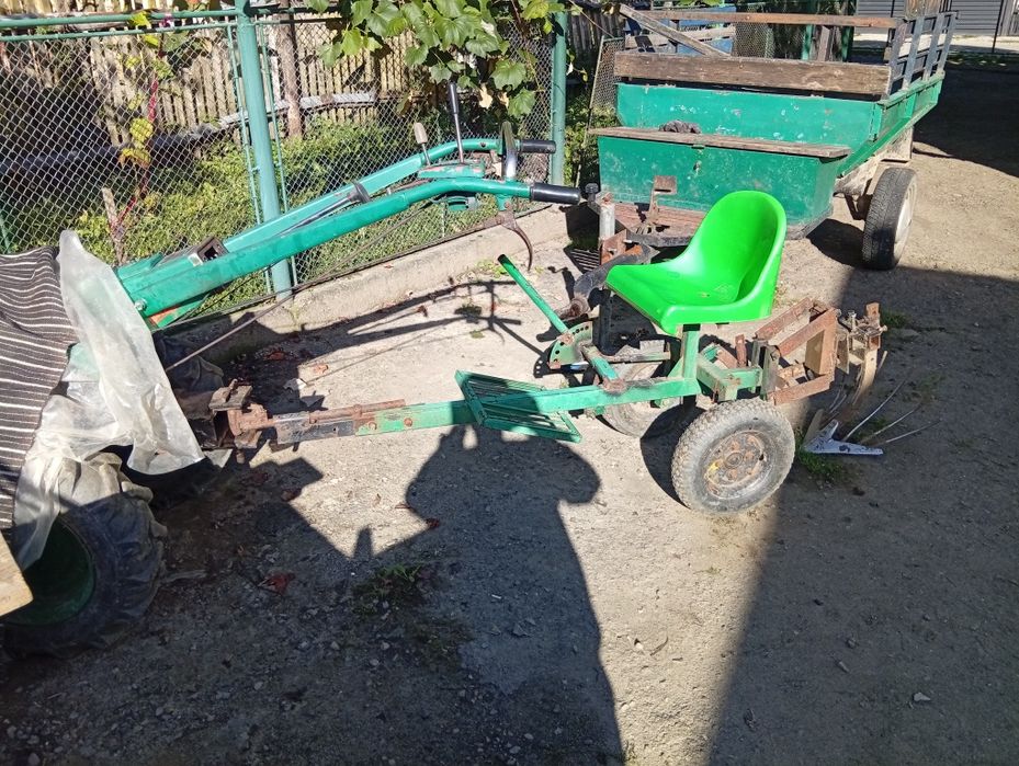 Мотоблок 8кс.на ходу.