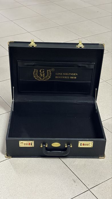 Mala/Valise vintage em pele preta – Line Solingen