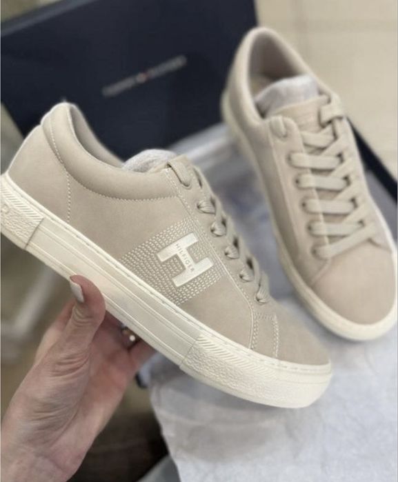 Жіночі чорні кеди оригінал Calvin Klein 25,5 см.устілка 39 розмір