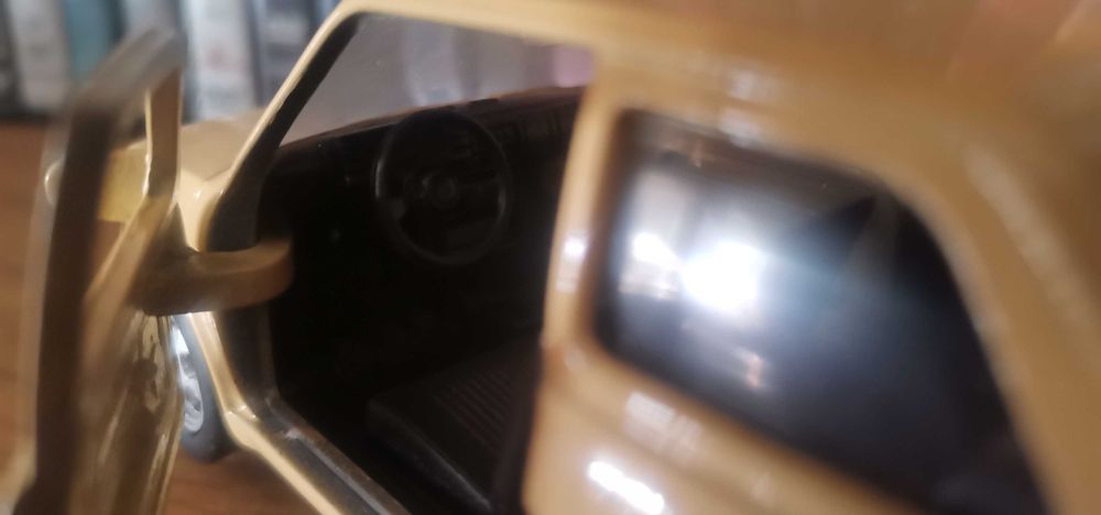 Miniatura Fiat 126 polaco