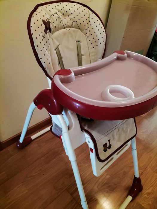 Cadeira papa reclinável e altura regulável