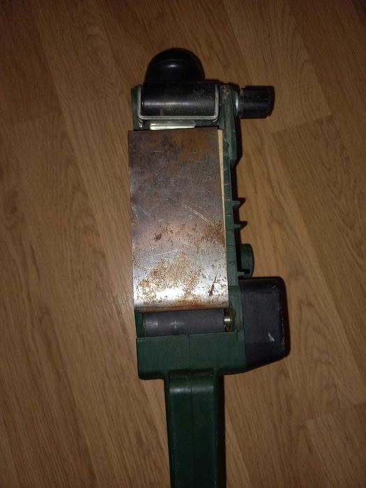 Ленточная шлифмашина Bosch PBS 60 E