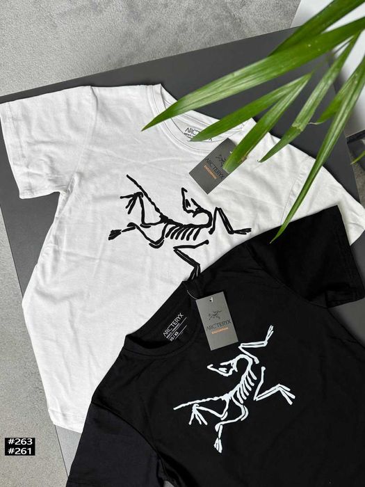 XS - XXL • Новая Футболка ARCTERYX Big Logo • Чорна / Біла • Великий Логотип